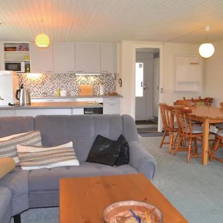 Three-bedroom In Sunds